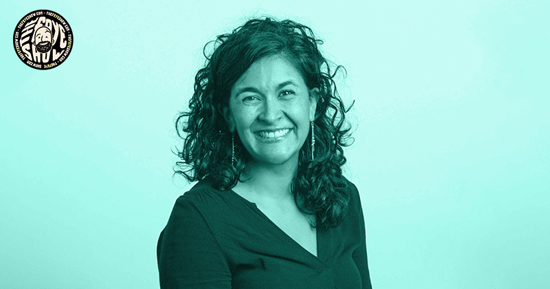 Carolina Leyva, Design Manager en Nu Colombia. hablando sobre Simplificando la Curva de Aprendizaje y la Profundidad de la Empatía en el podcast The Frye Show